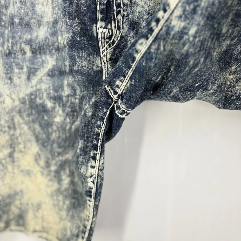 True Religion Men’s Shorts 46 (48